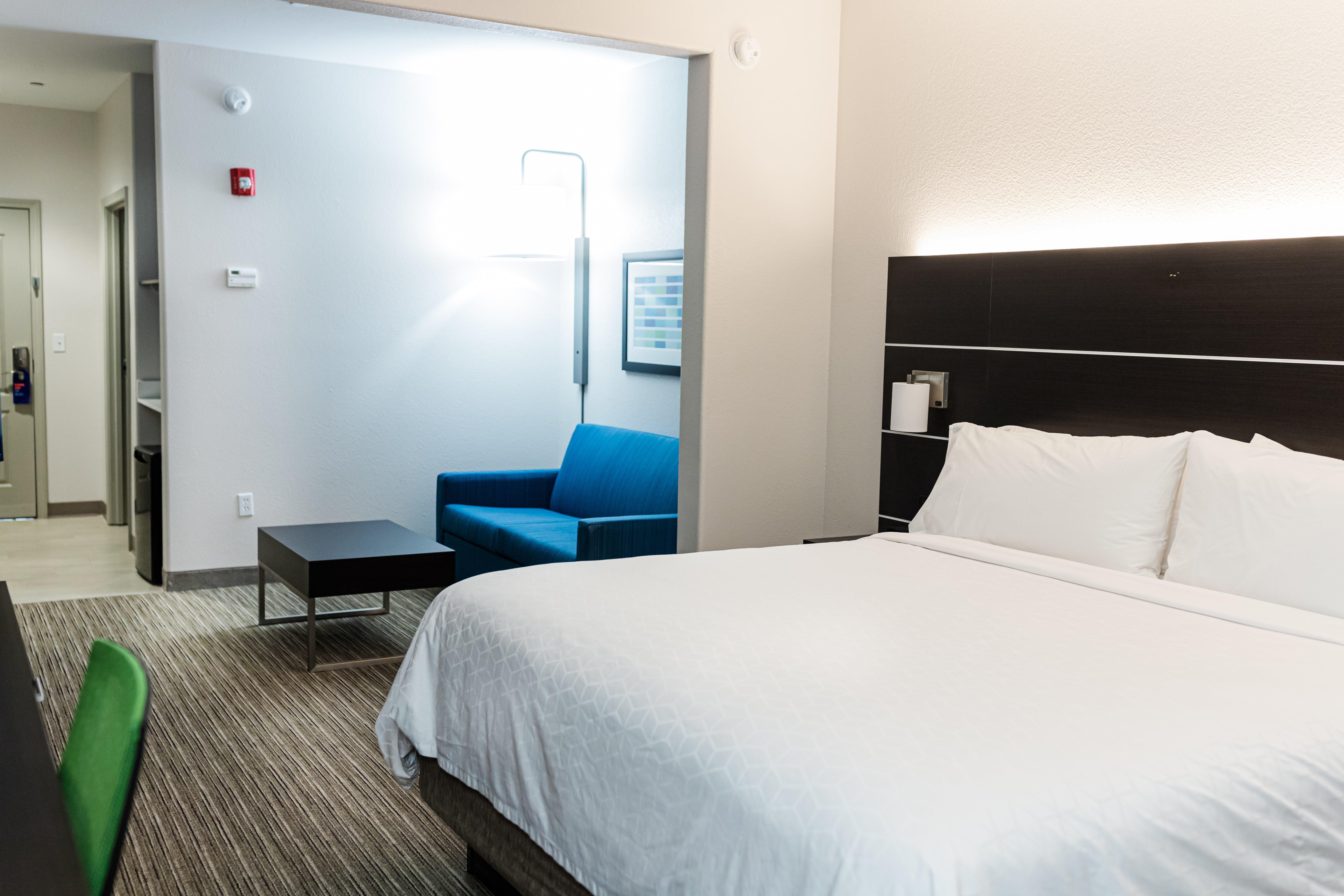 Holiday Inn Express Hotel & Suites Greenville By Ihg Exterior photo